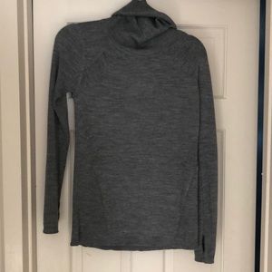 Lulu lemon gray turtleneck